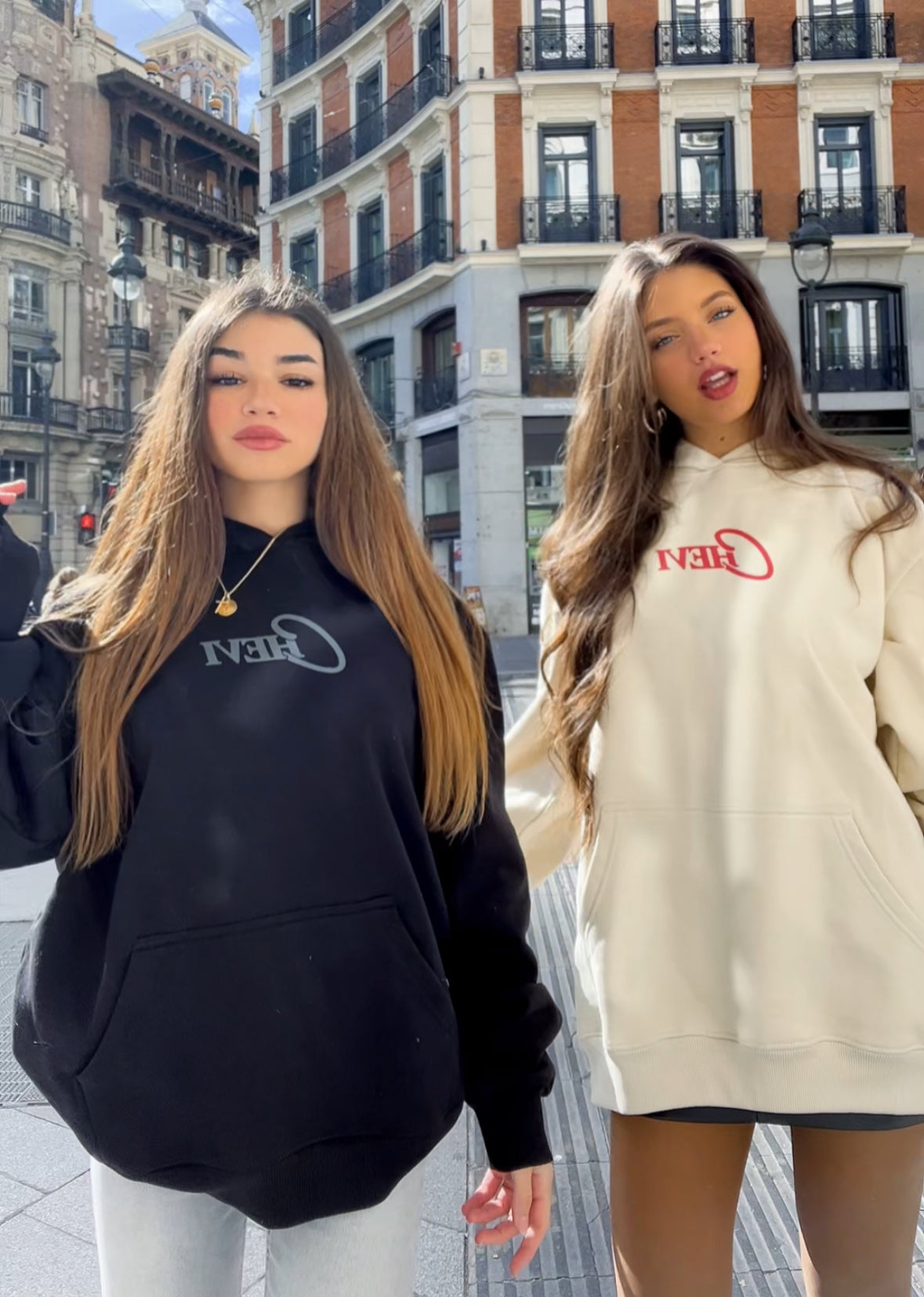Wanted Hood (Black)